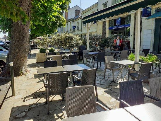Cafe des Sports